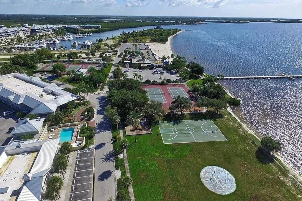 Manatee, Studio202, Beach Steps Away! Pool+Wifi Ruskin Esterno foto