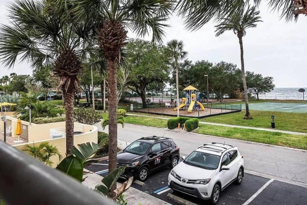 Manatee, Studio202, Beach Steps Away! Pool+Wifi Ruskin Esterno foto