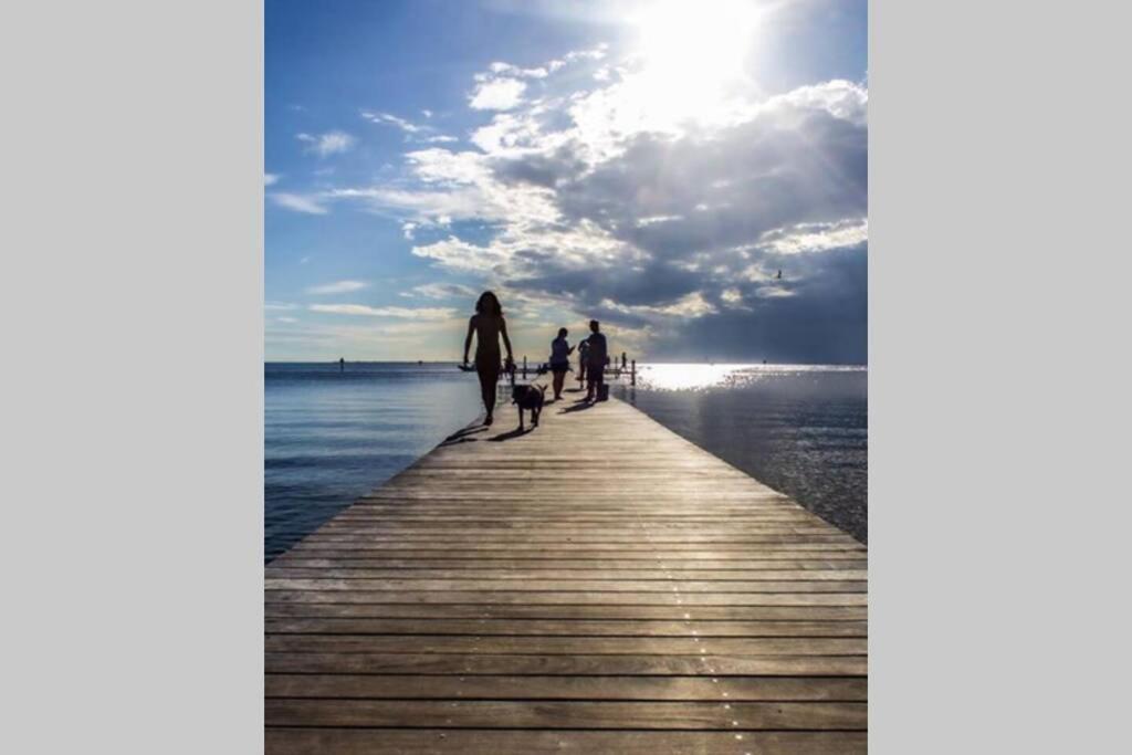 Manatee, Studio202, Beach Steps Away! Pool+Wifi Ruskin Esterno foto