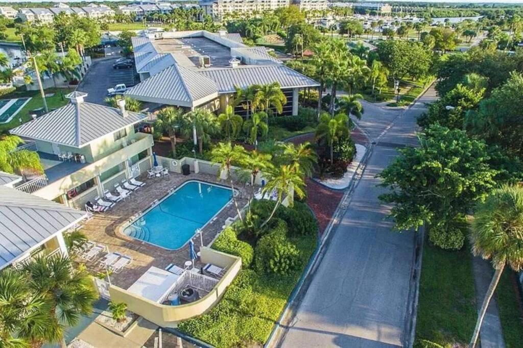 Manatee, Studio202, Beach Steps Away! Pool+Wifi Ruskin Esterno foto