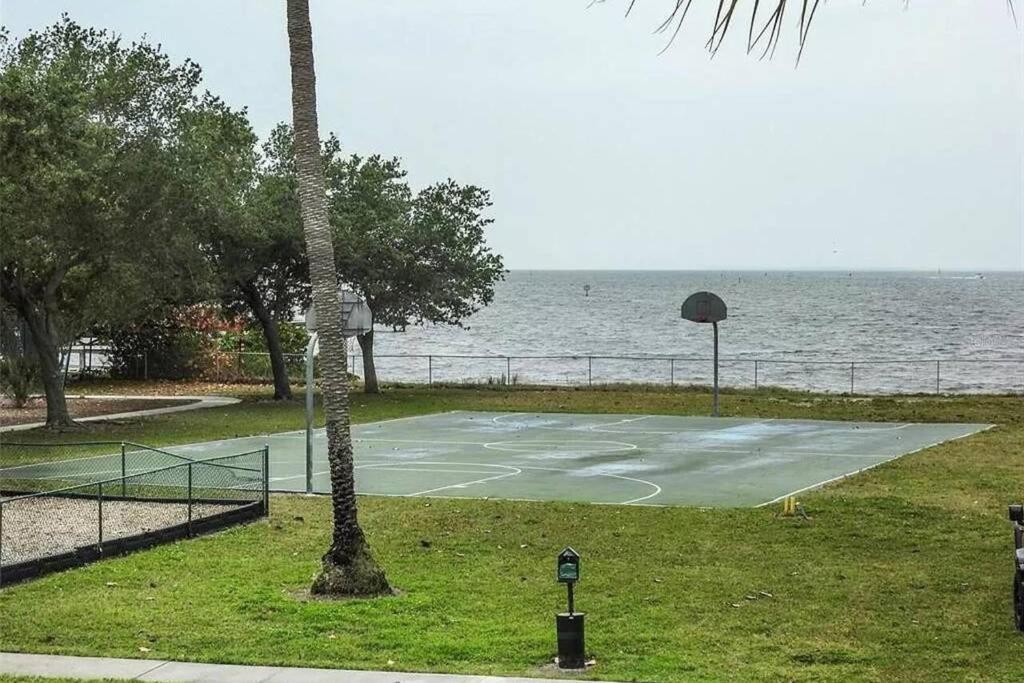 Manatee, Studio202, Beach Steps Away! Pool+Wifi Ruskin Esterno foto