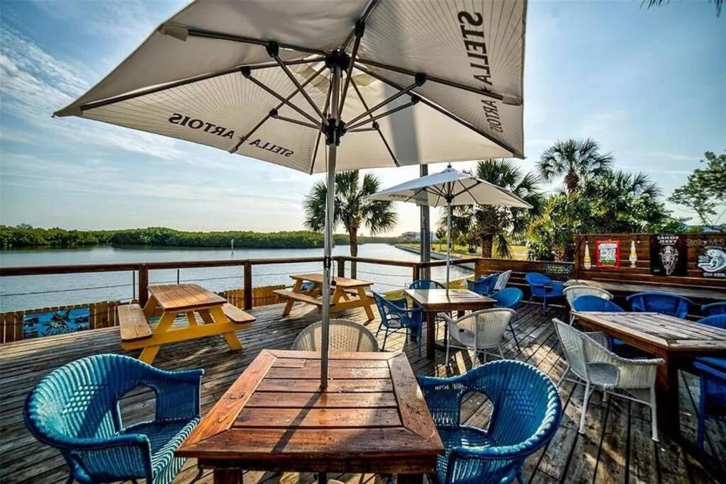 Manatee, Studio202, Beach Steps Away! Pool+Wifi Ruskin Esterno foto
